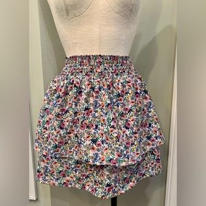 Sweet little floral ruffle mini skirt | Size Small
